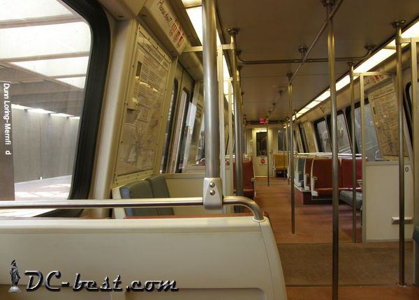 Вагон метро в Washington, D.C.