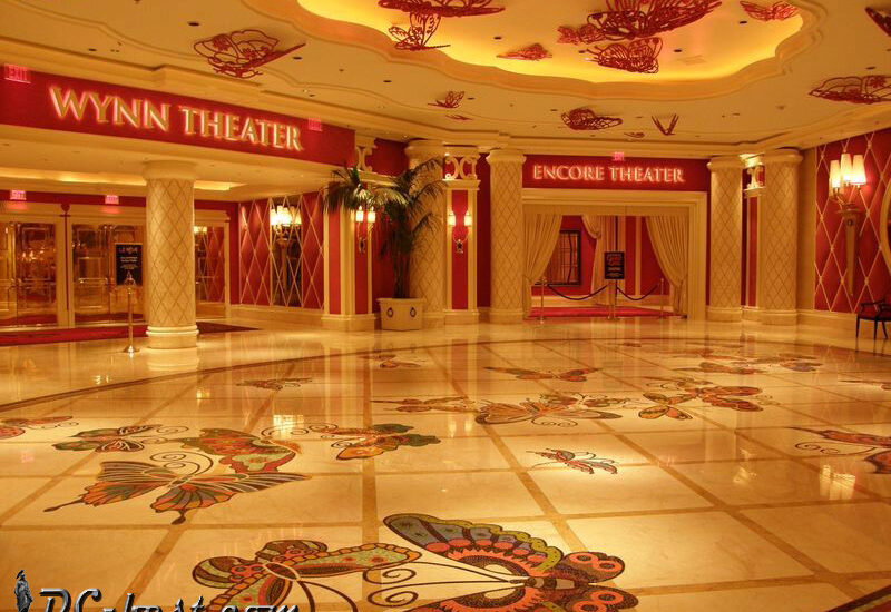Бабочки на полу и потолках в казино Encore. Las Vegas, Nevada