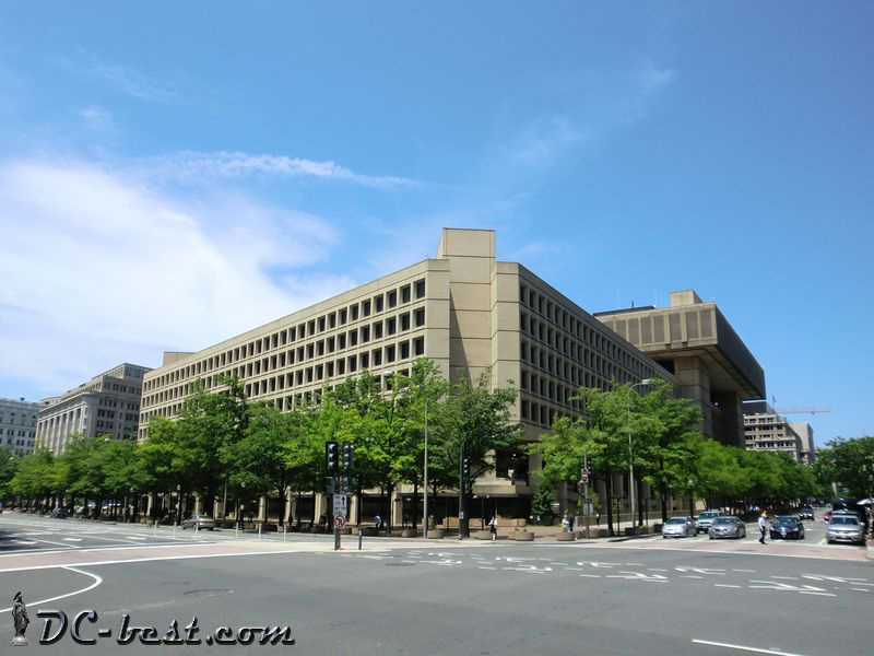 Здание Агентства ФБР в Вашингтоне