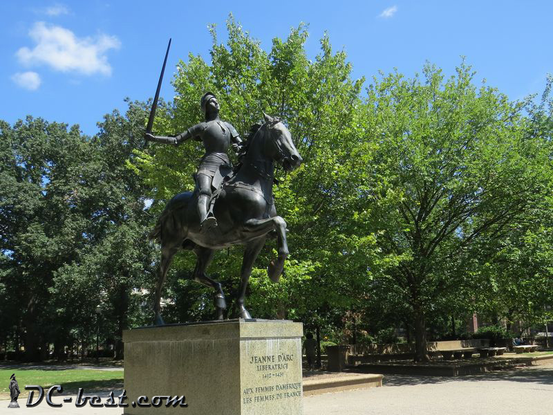 Статуя Жанны Д'Арк в Вашингтоне
